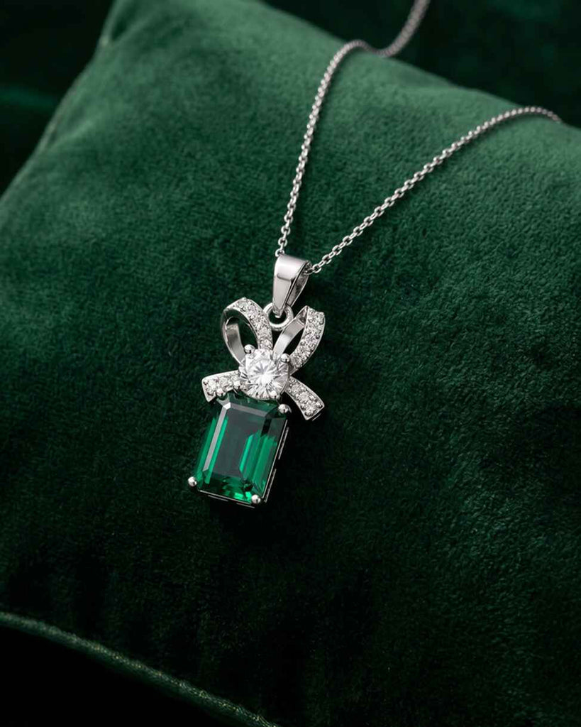 Silver Ginevra Green Pendant with Chain