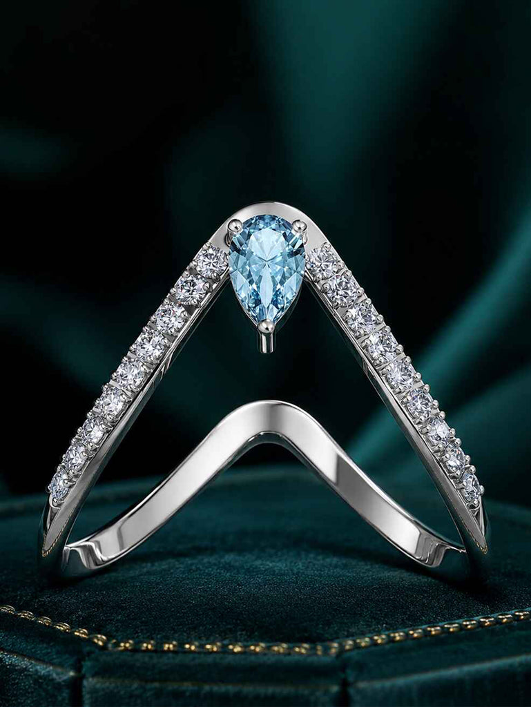 Silver Vanki Crown Ring