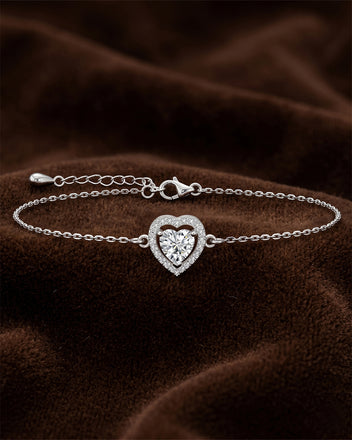 Silver Zilvia Heart Solitaire Adjustable Chain Bracelet