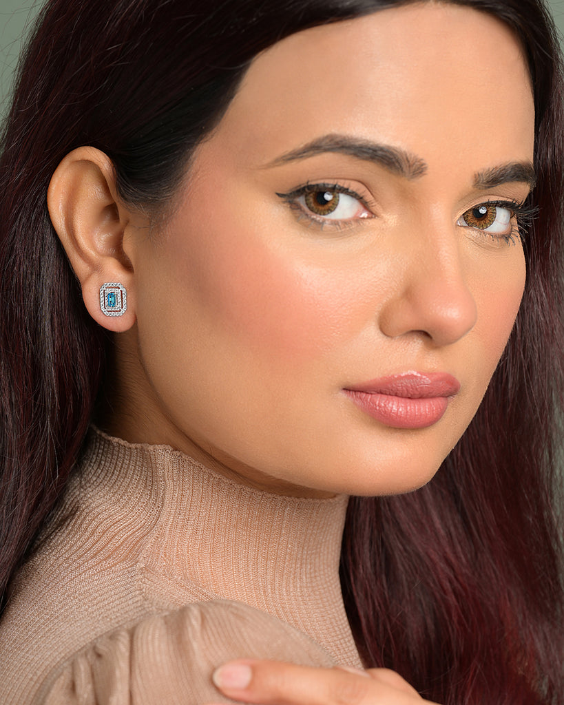 Silver Blu Elegante Stud Earrings