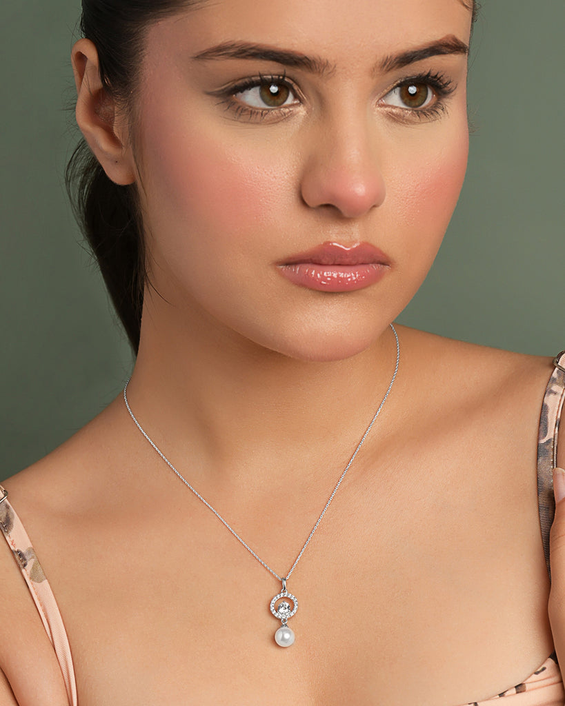 Silver Dante Pearl Pendant with Chain