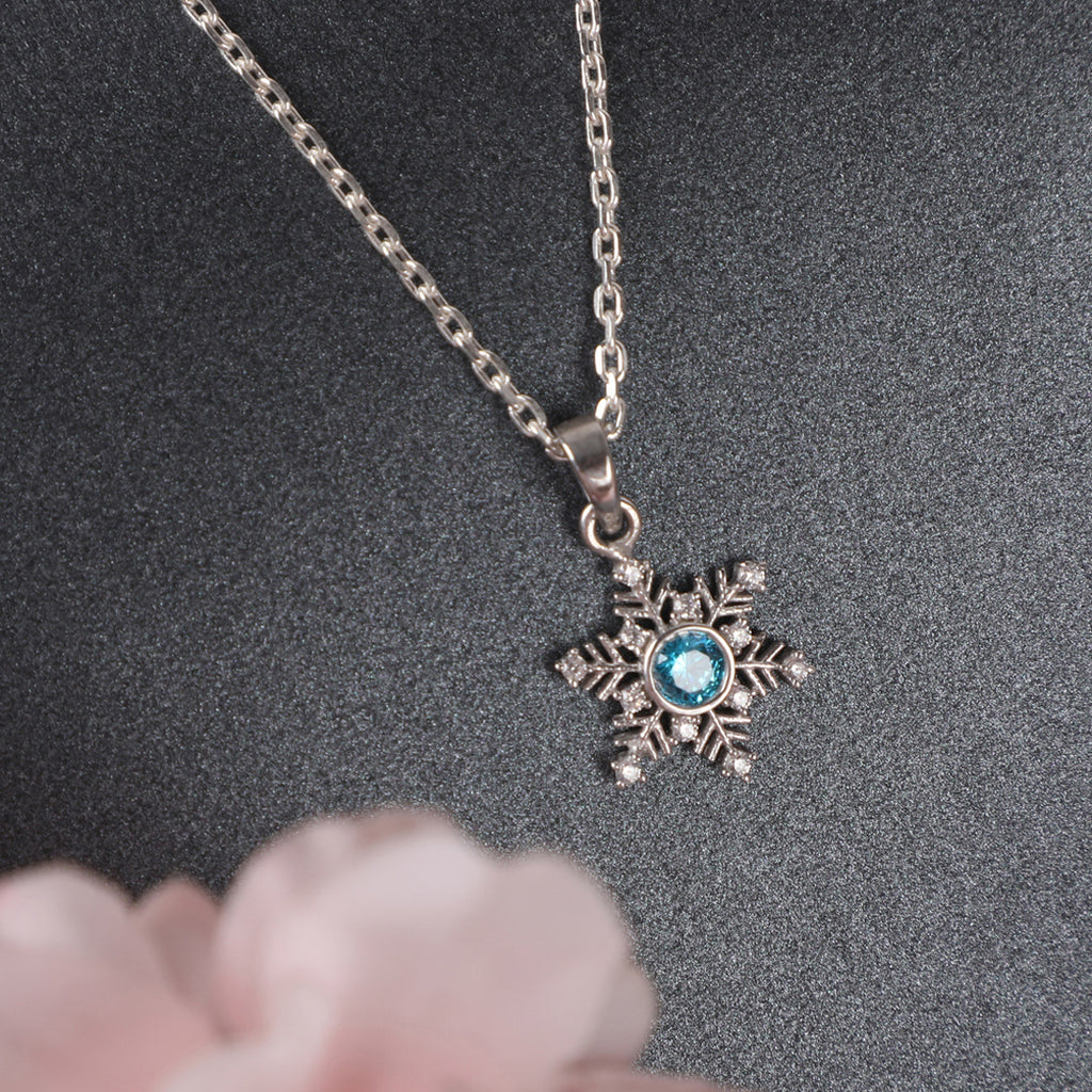 CLARA 925 Sterling Silver Snowflake Pendant Chain Necklace 