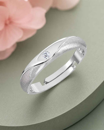 Silver Zyelle Ring