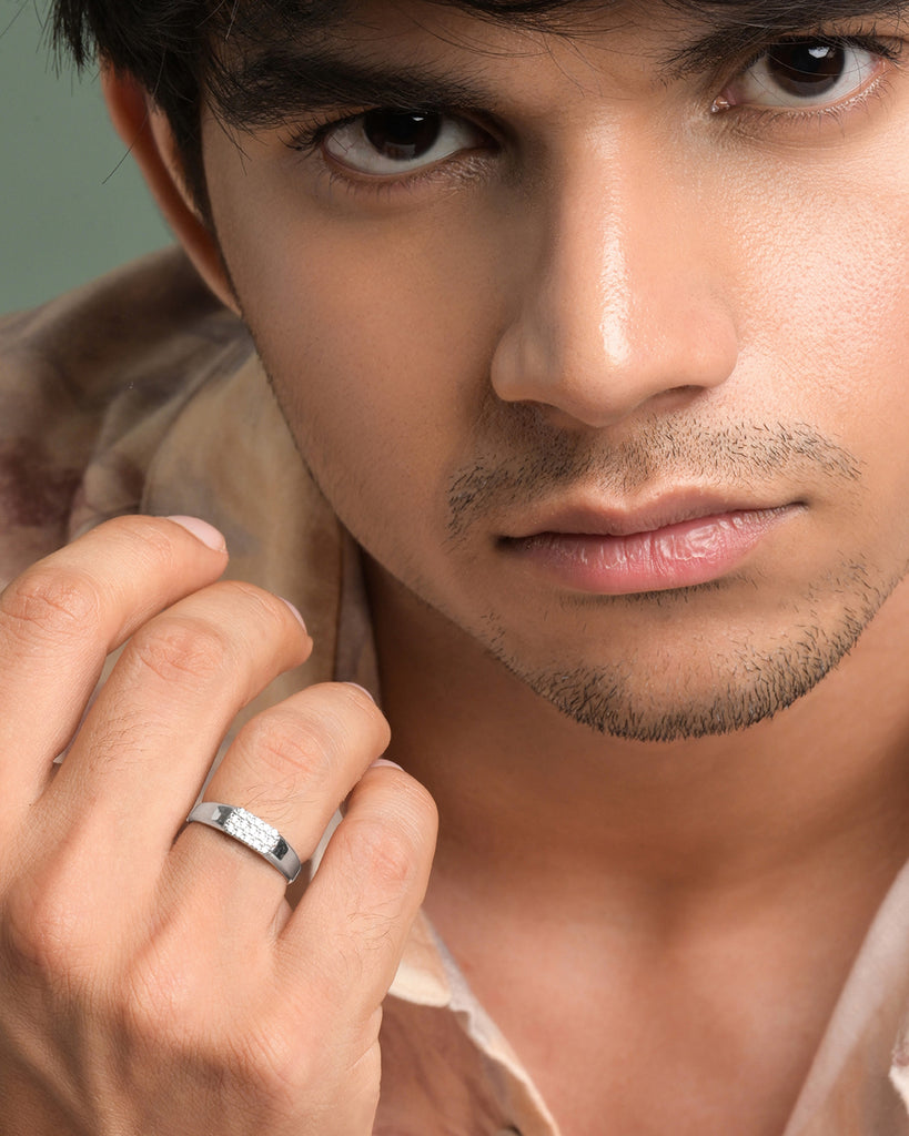 Silver Lunara Ring