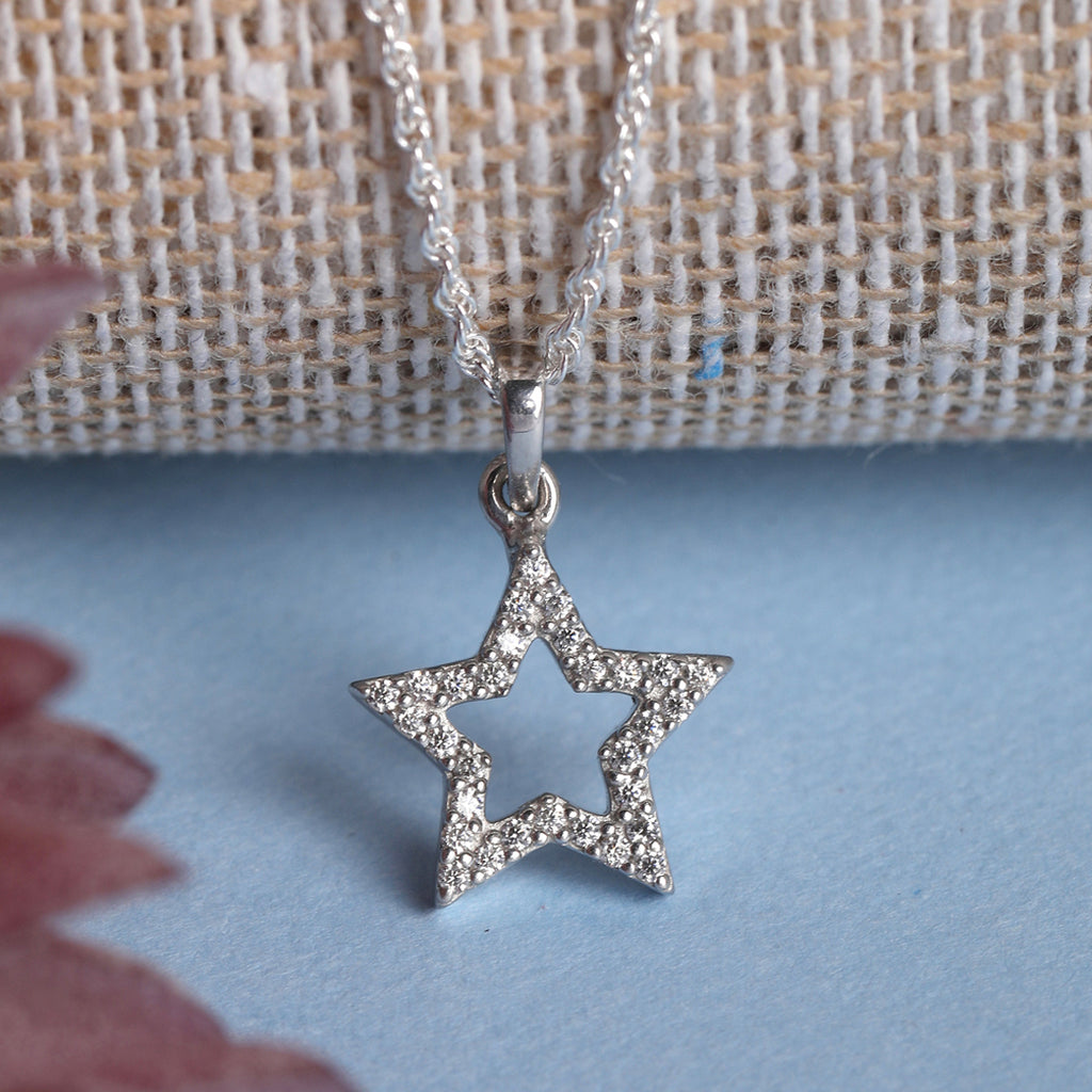 CLARA 925 Sterling Silver Star Pendant Chain Necklace 