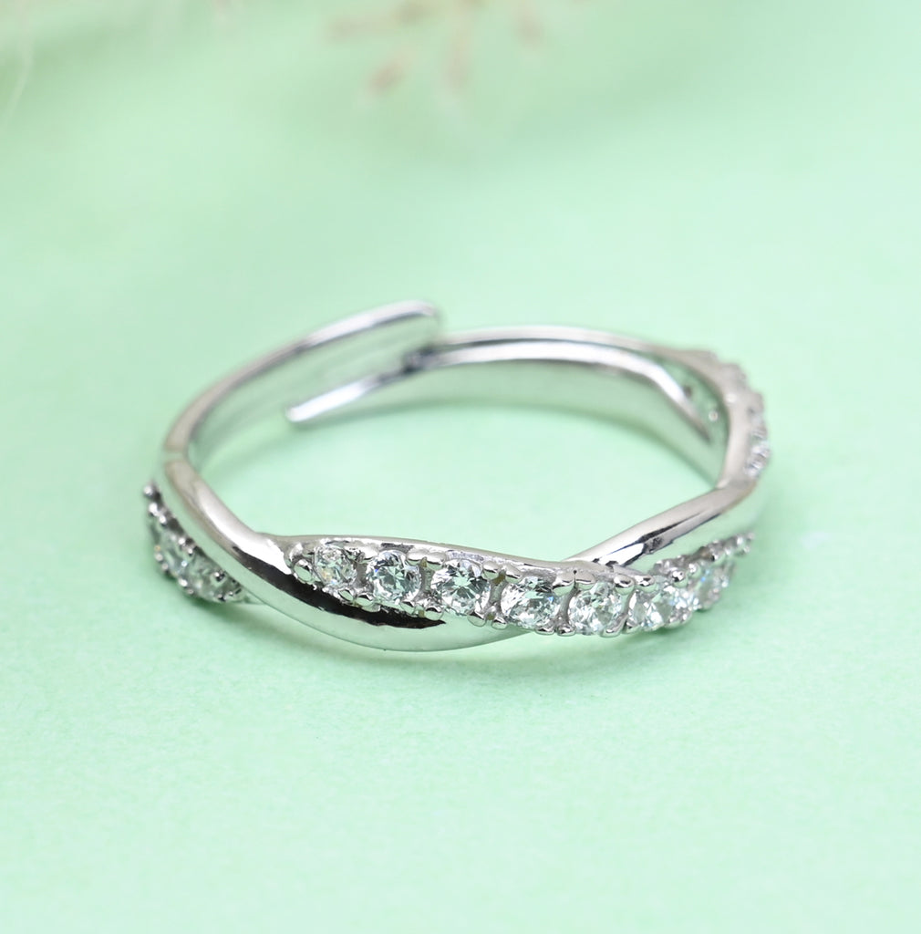 CLARA Pure 925 Sterling Silver Twist Finger Ring with Adjustable Band 