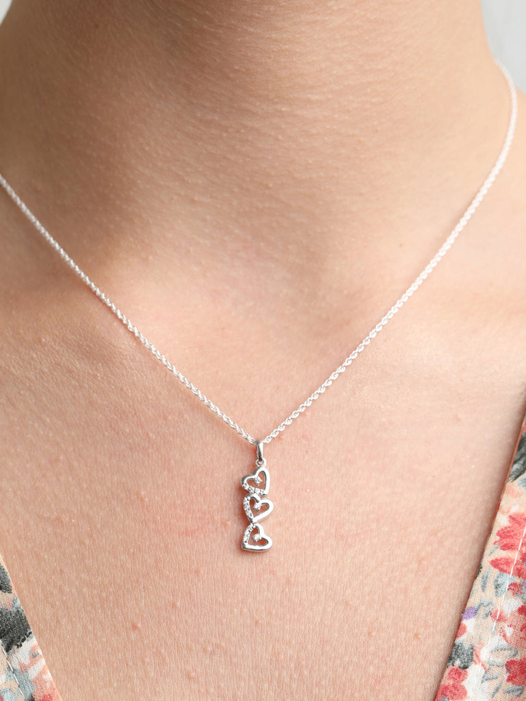 CLARA 925 Sterling Silver 3 Heart Pendant Chain Necklace 