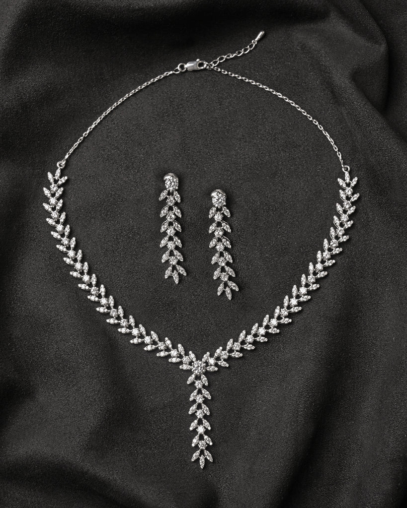 Clara 925 Sterling Silver Aiza Necklace