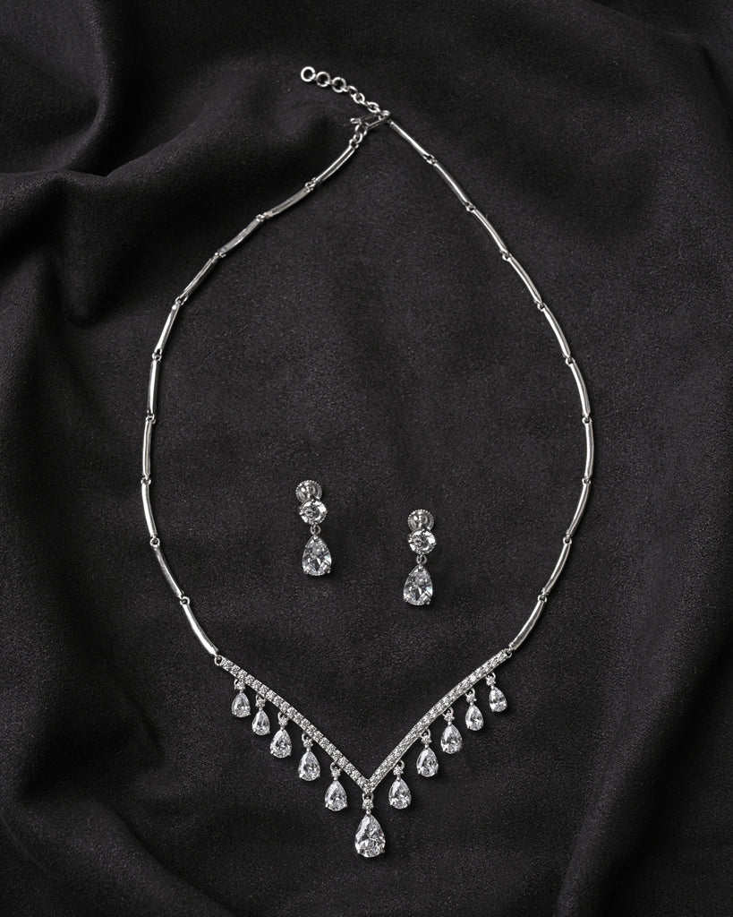 Clara 925 Sterling Silver Liba Necklace